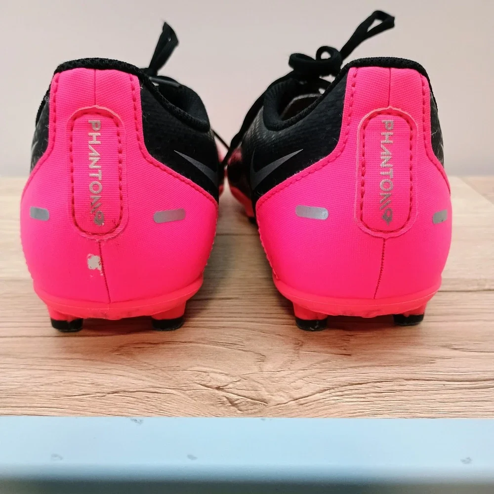 Nike brand style